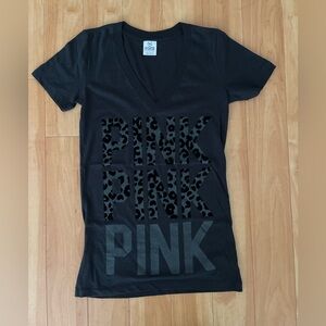 Y2K PINK Victoria Secret Leopard “PINK” Logo V Neck Tee XS